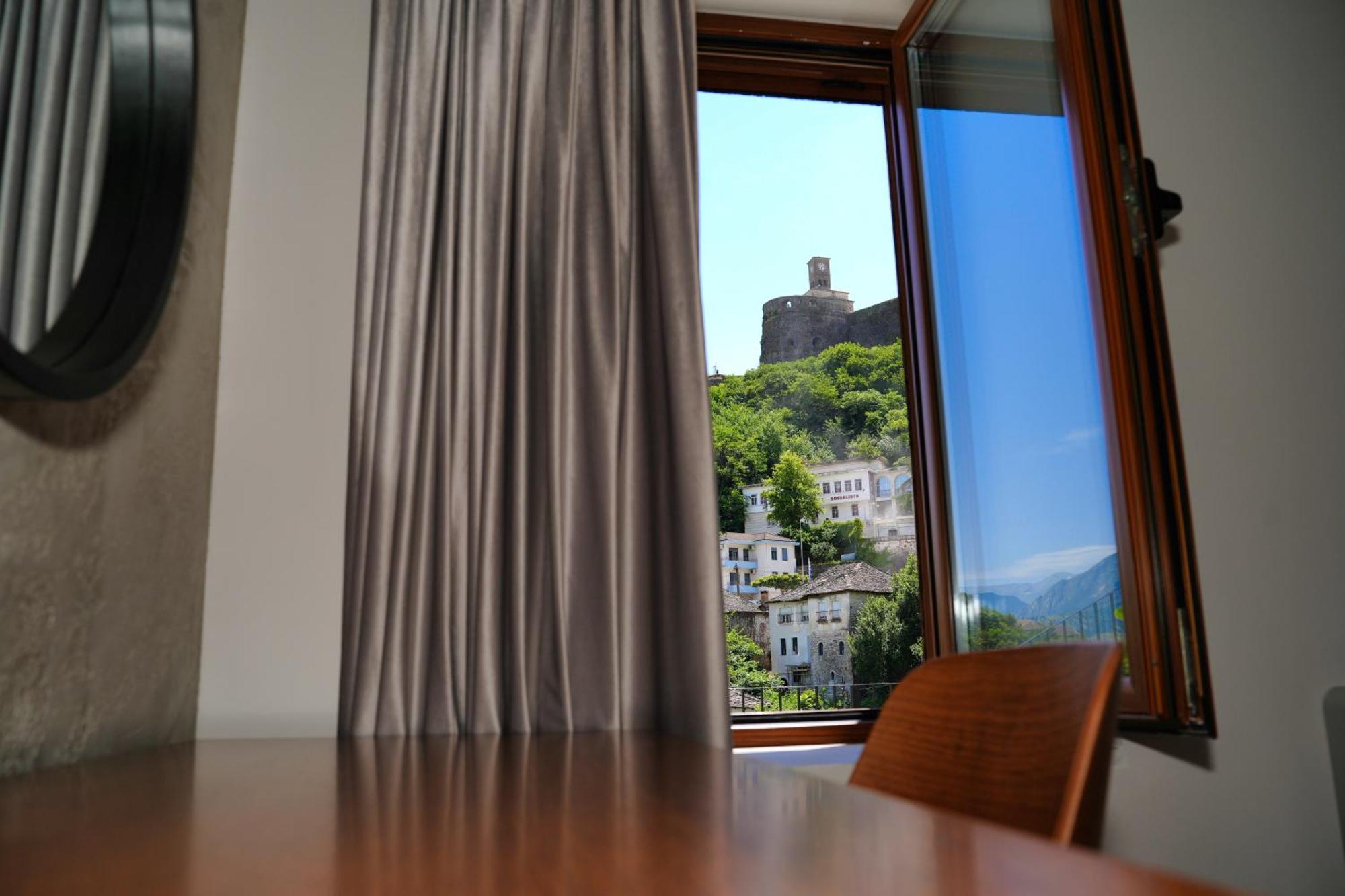 Castlefront Villa Gjirokastër Dış mekan fotoğraf